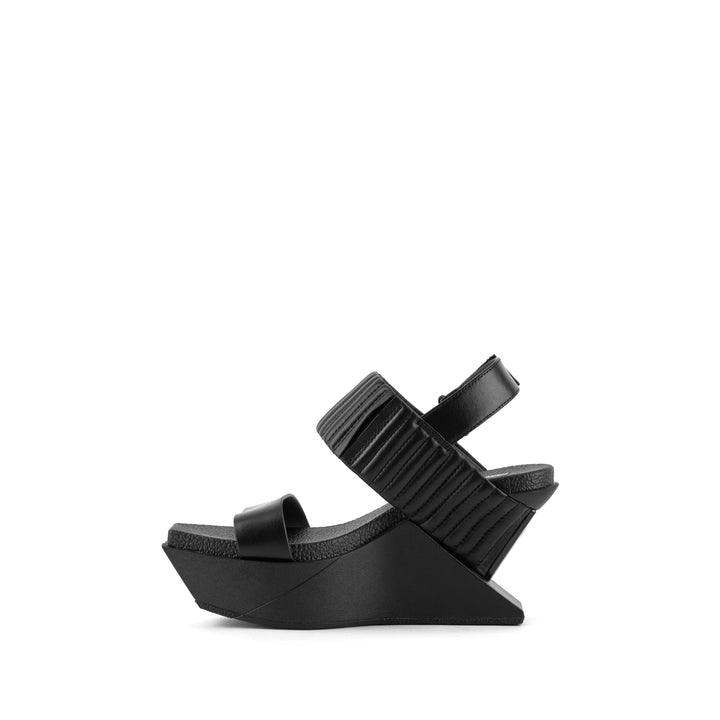 DELTA WEDGE SANDAL