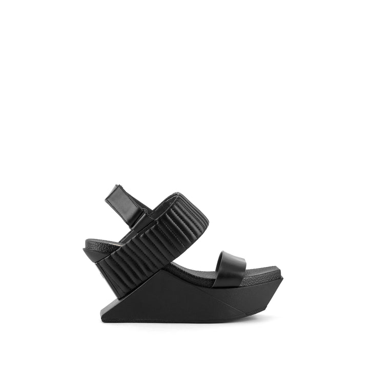 DELTA WEDGE SANDAL
