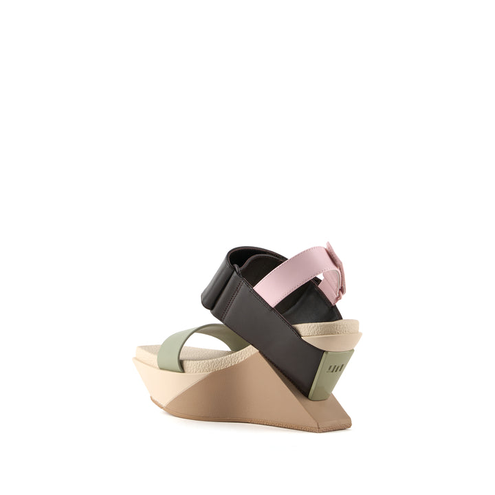 DELTA WEDGE SANDAL