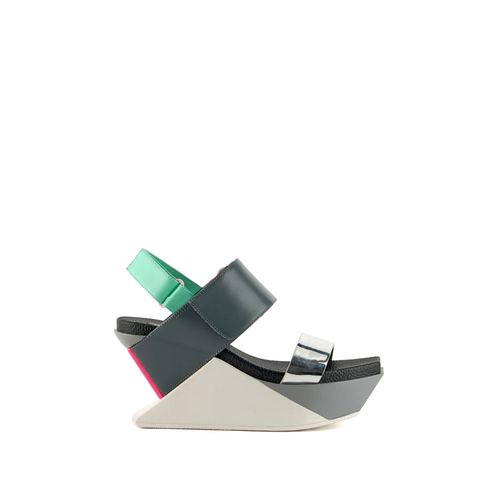 DELTA WEDGE SANDAL
